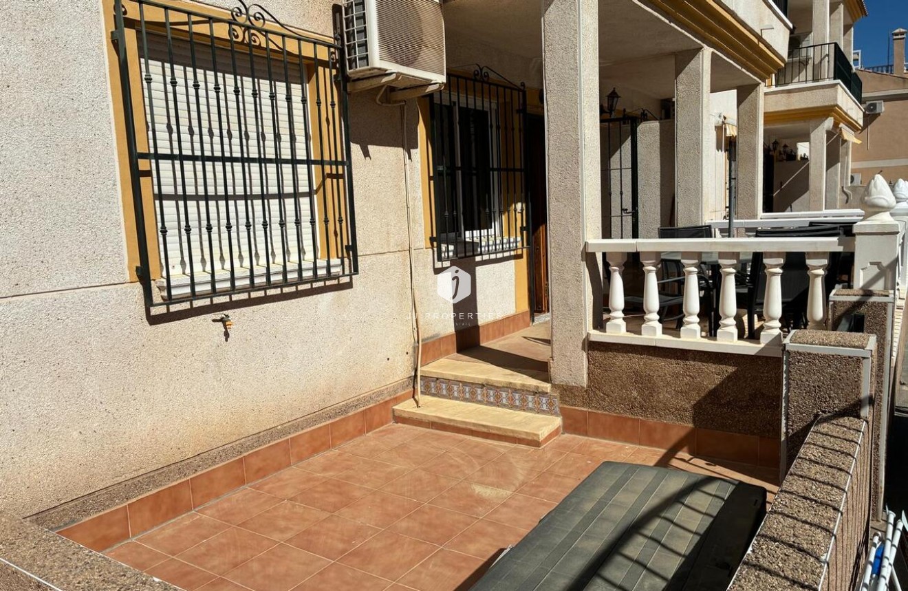 Resale - Apartment / flat -
Algorfa - Costa Blanca