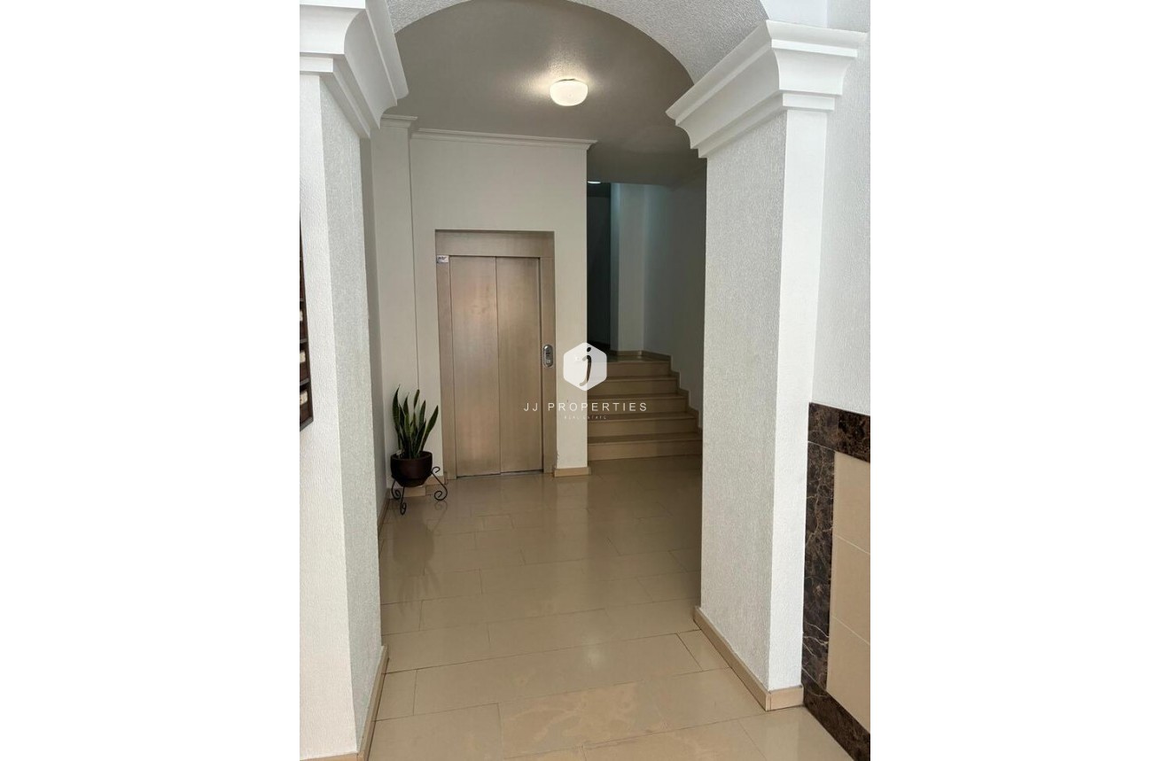 Resale - Apartment / flat -
Almoradí - Costa Blanca