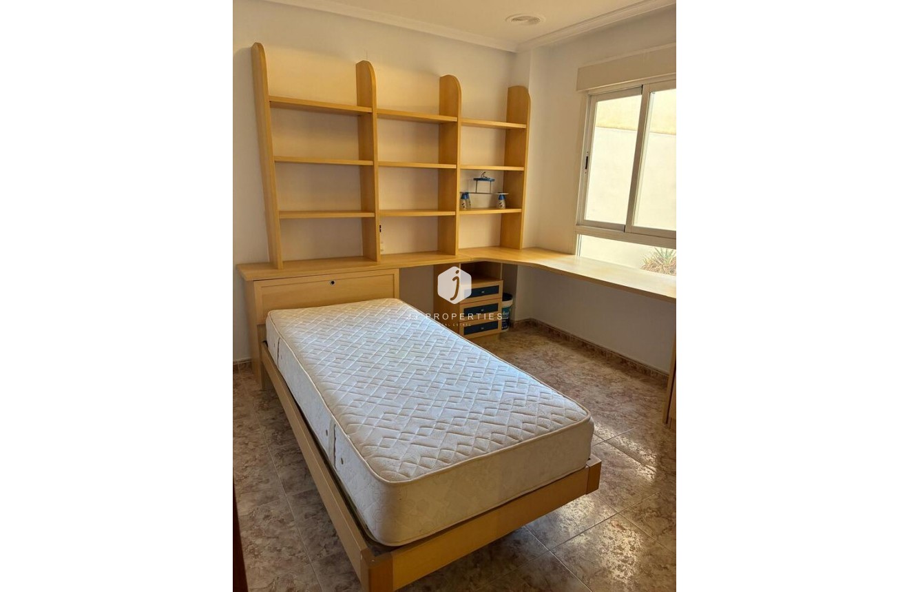 Resale - Apartment / flat -
Almoradí - Costa Blanca