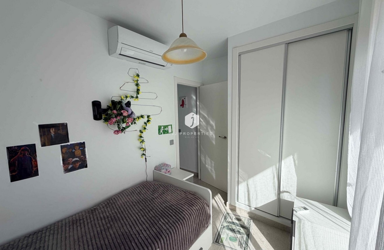 Resale - Chalet -
Cabo Roig - Costa Blanca