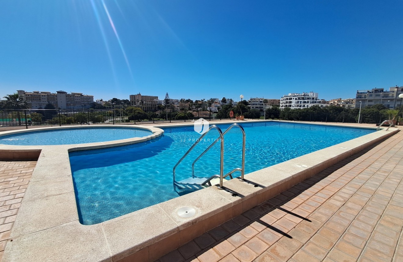 Z drugiej ręki - Mieszkanie w bloku -
La Zenia - Costa Blanca