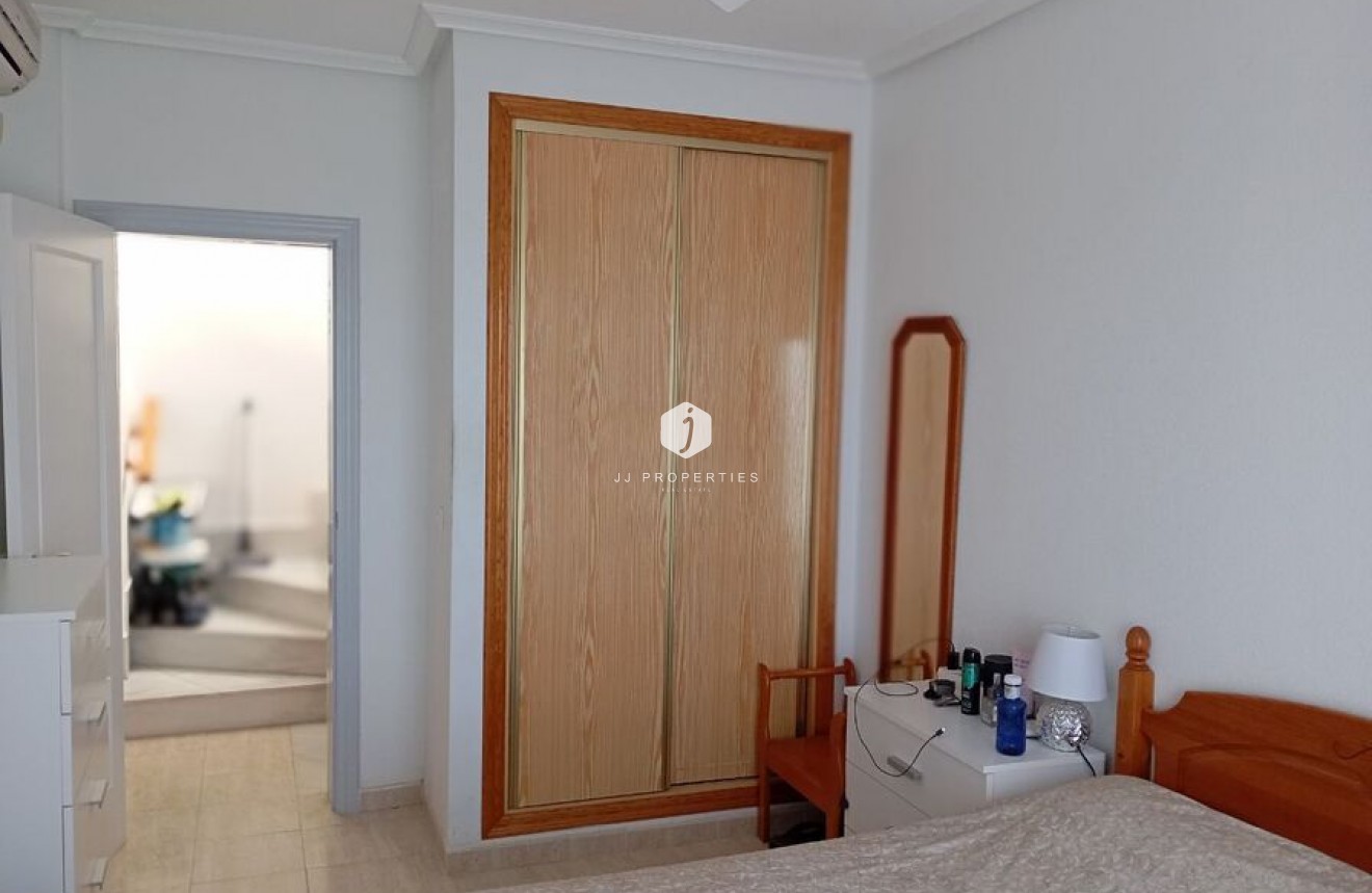 Resale - Duplex -
Daya Vieja - Costa Blanca
