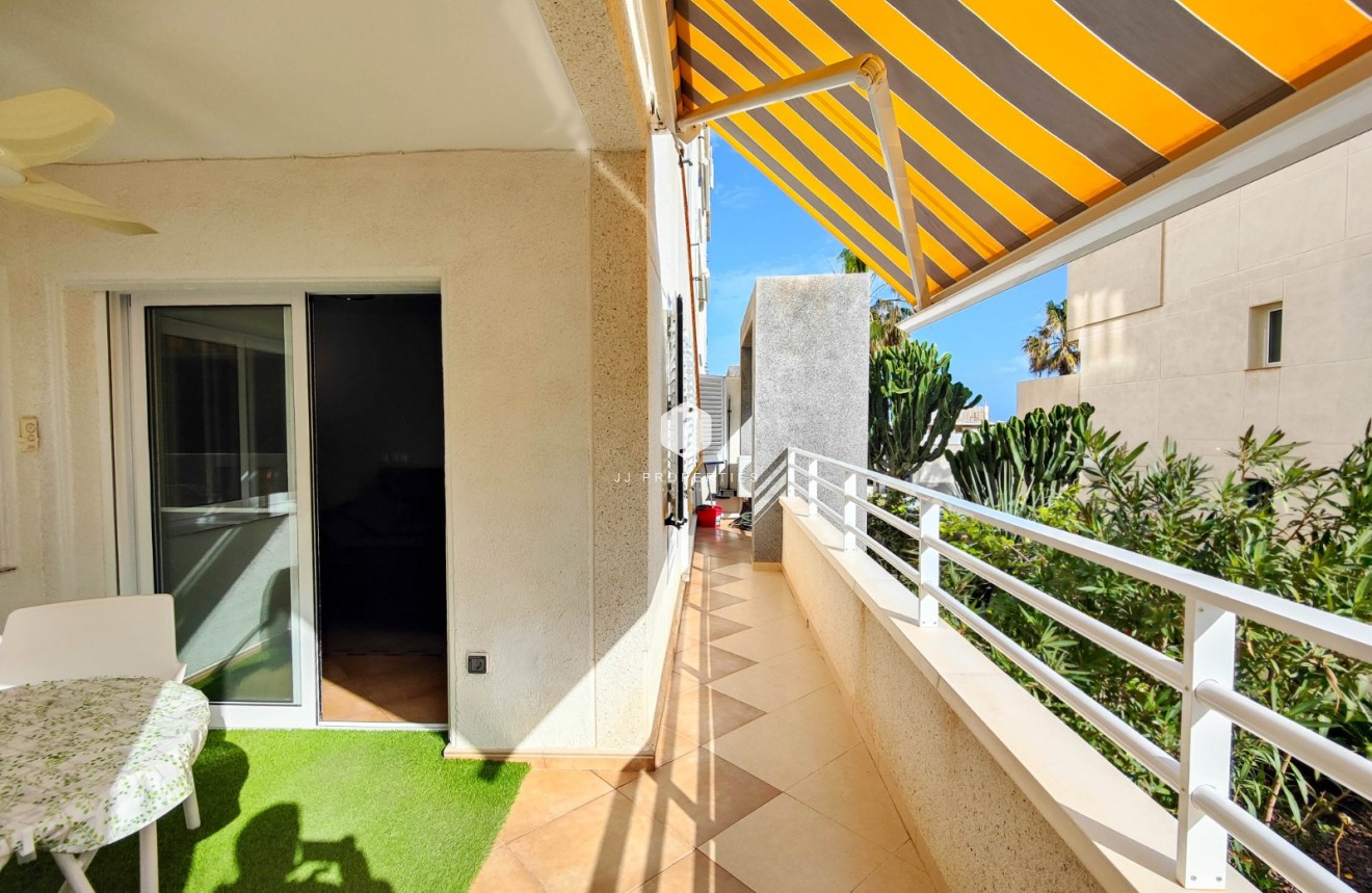 Resale - Apartment / flat -
Torrevieja - Costa Blanca