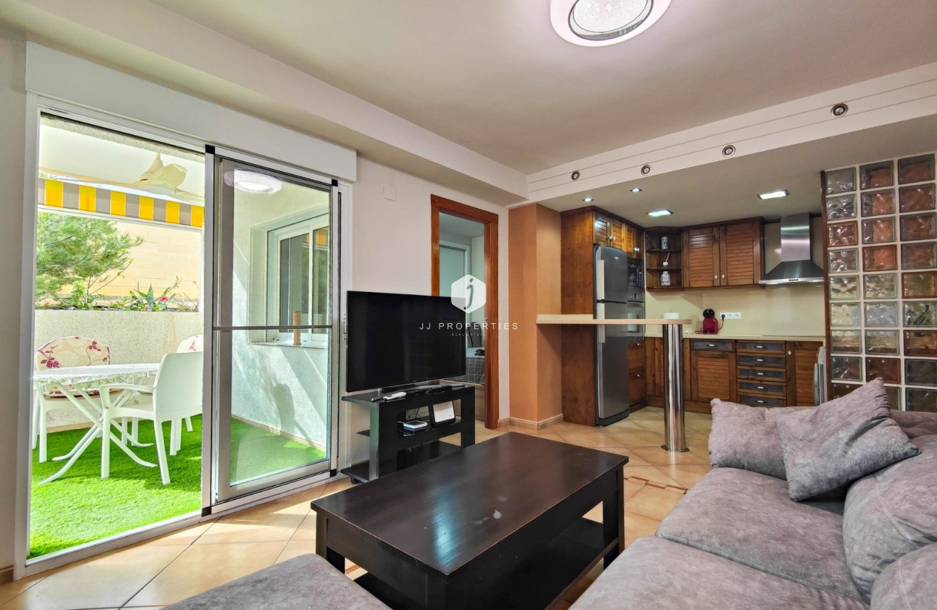 Resale - Apartment / flat -
Torrevieja - Costa Blanca