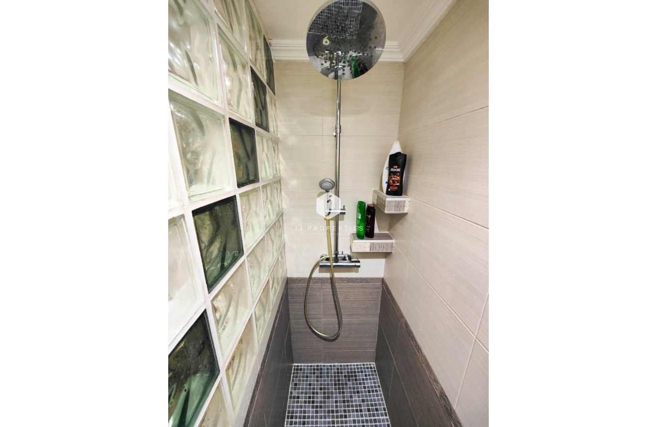 Resale - Apartment / flat -
Torrevieja - Costa Blanca