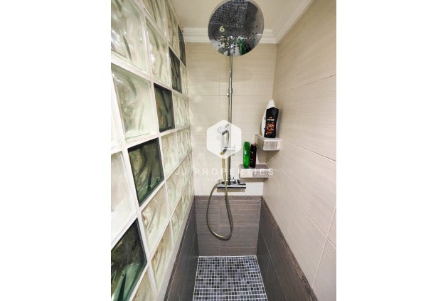 Resale - Apartment / flat -
Torrevieja - Costa Blanca