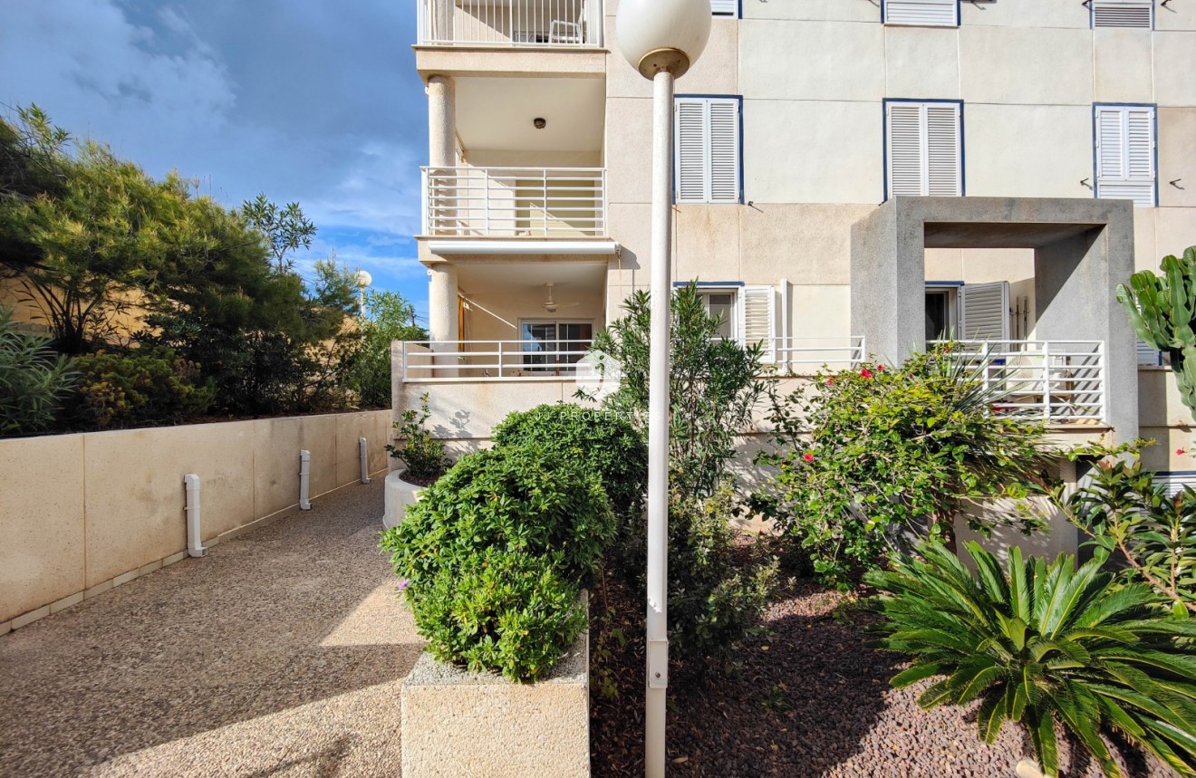 Resale - Apartment / flat -
Torrevieja - Costa Blanca