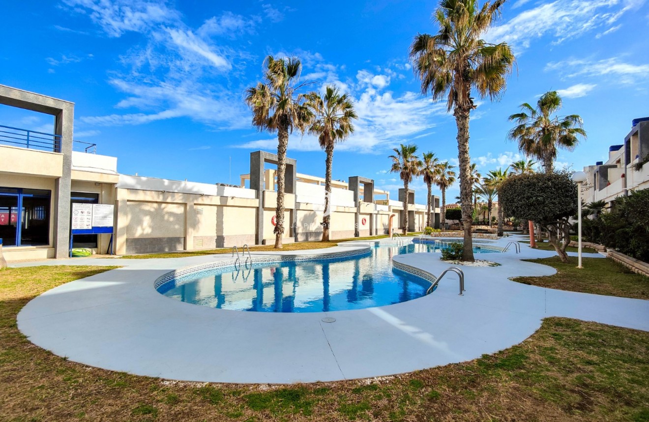 Resale - Apartment / flat -
Torrevieja - Costa Blanca