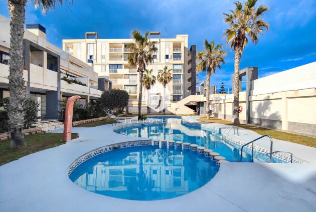 Resale - Apartment / flat -
Torrevieja - Costa Blanca