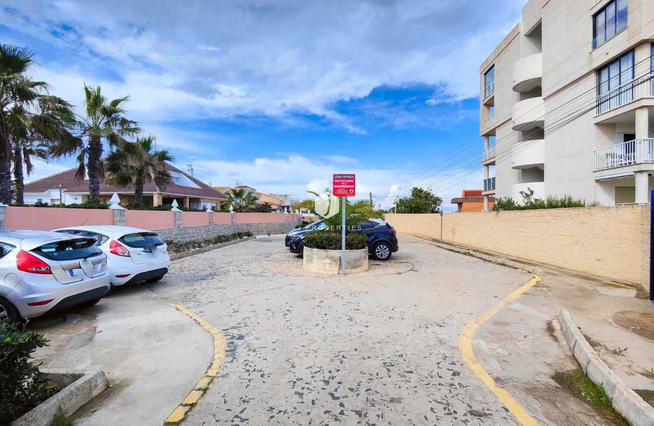 Resale - Apartment / flat -
Torrevieja - Costa Blanca