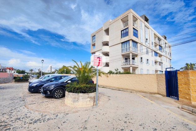 Resale - Apartment / flat -
Torrevieja - Costa Blanca