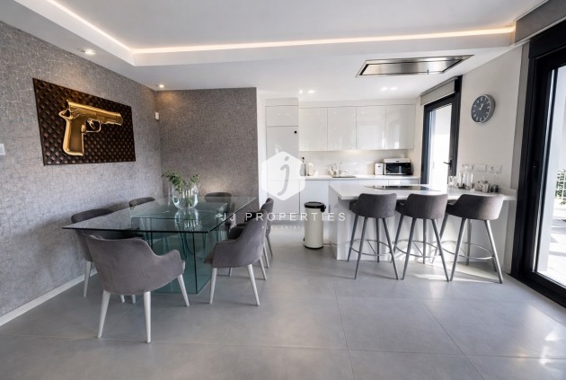 Resale - Villa -
Los Balcones - Costa Blanca