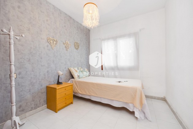 Resale - Chalet -
Torrevieja - Nueva Torrevieja