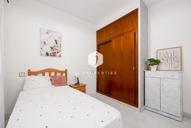 Resale - Chalet -
Torrevieja - Nueva Torrevieja