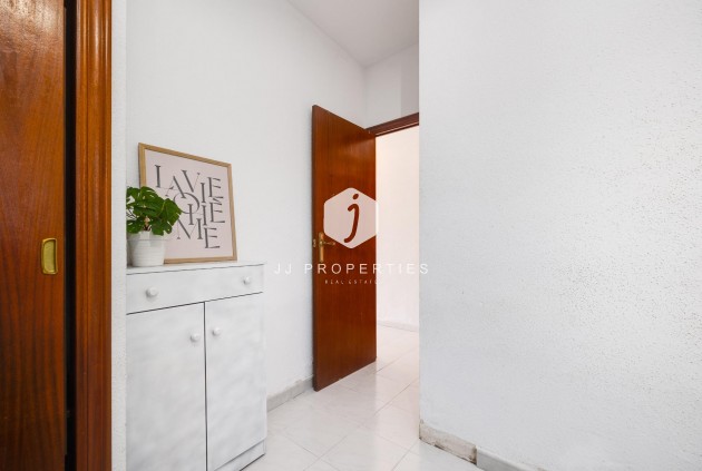 Resale - Chalet -
Torrevieja - Nueva Torrevieja