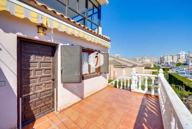 Resale - Chalet -
Torrevieja - Nueva Torrevieja