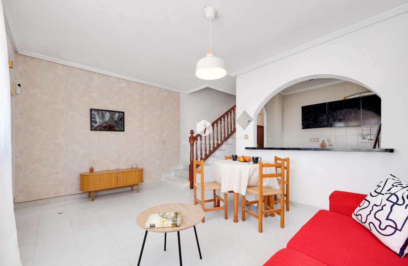 Resale - Chalet -
Torrevieja - Nueva Torrevieja