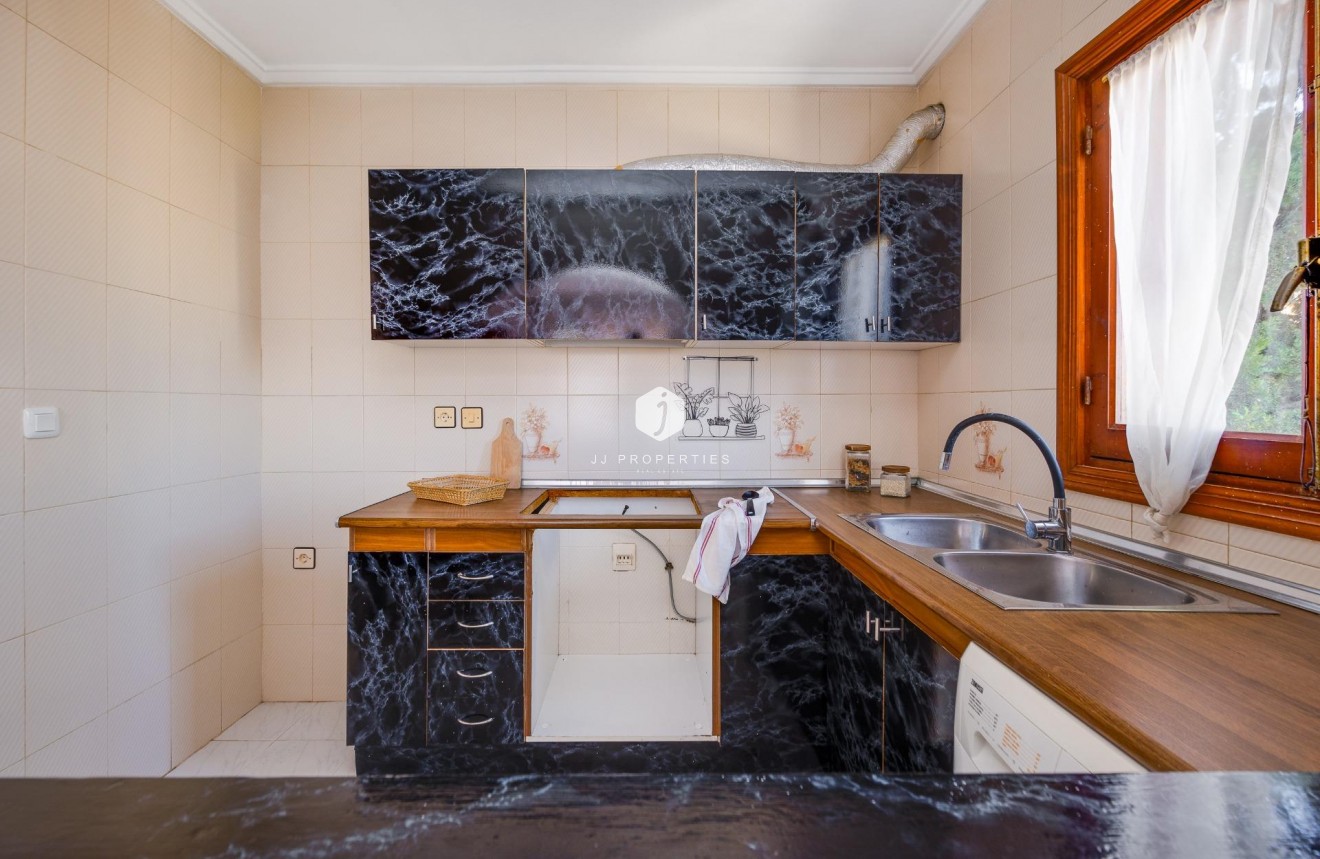 Resale - Chalet -
Torrevieja - Nueva Torrevieja