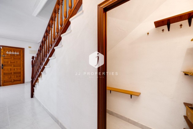 Resale - Chalet -
Torrevieja - Nueva Torrevieja