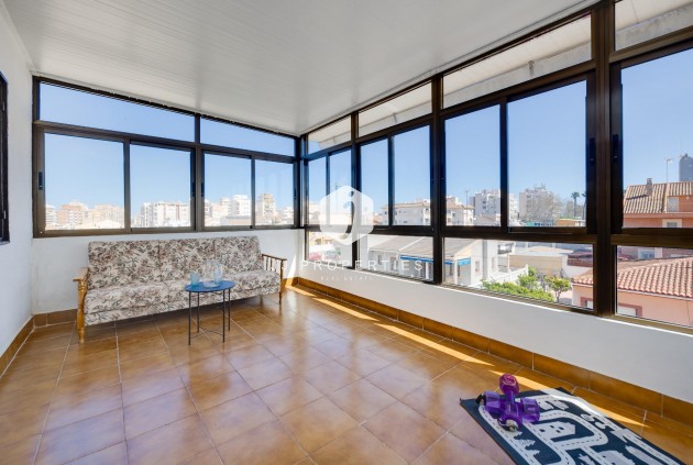 Resale - Chalet -
Torrevieja - Nueva Torrevieja