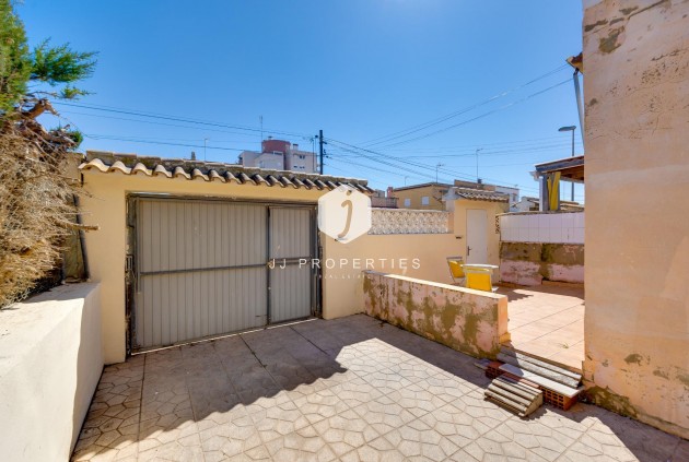 Resale - Chalet -
Torrevieja - Nueva Torrevieja