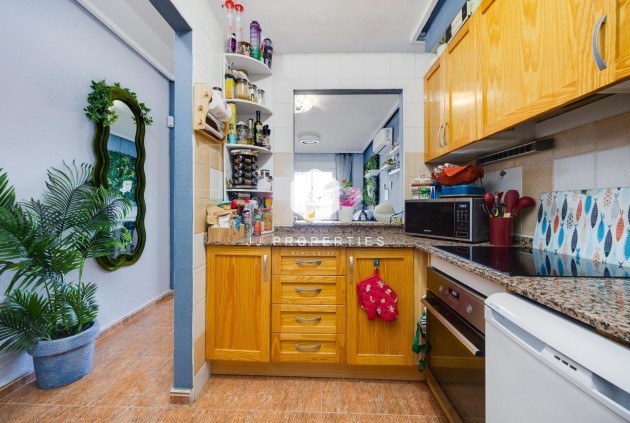 Aus zweiter Hand - Wohnung -
Torrevieja - Centro