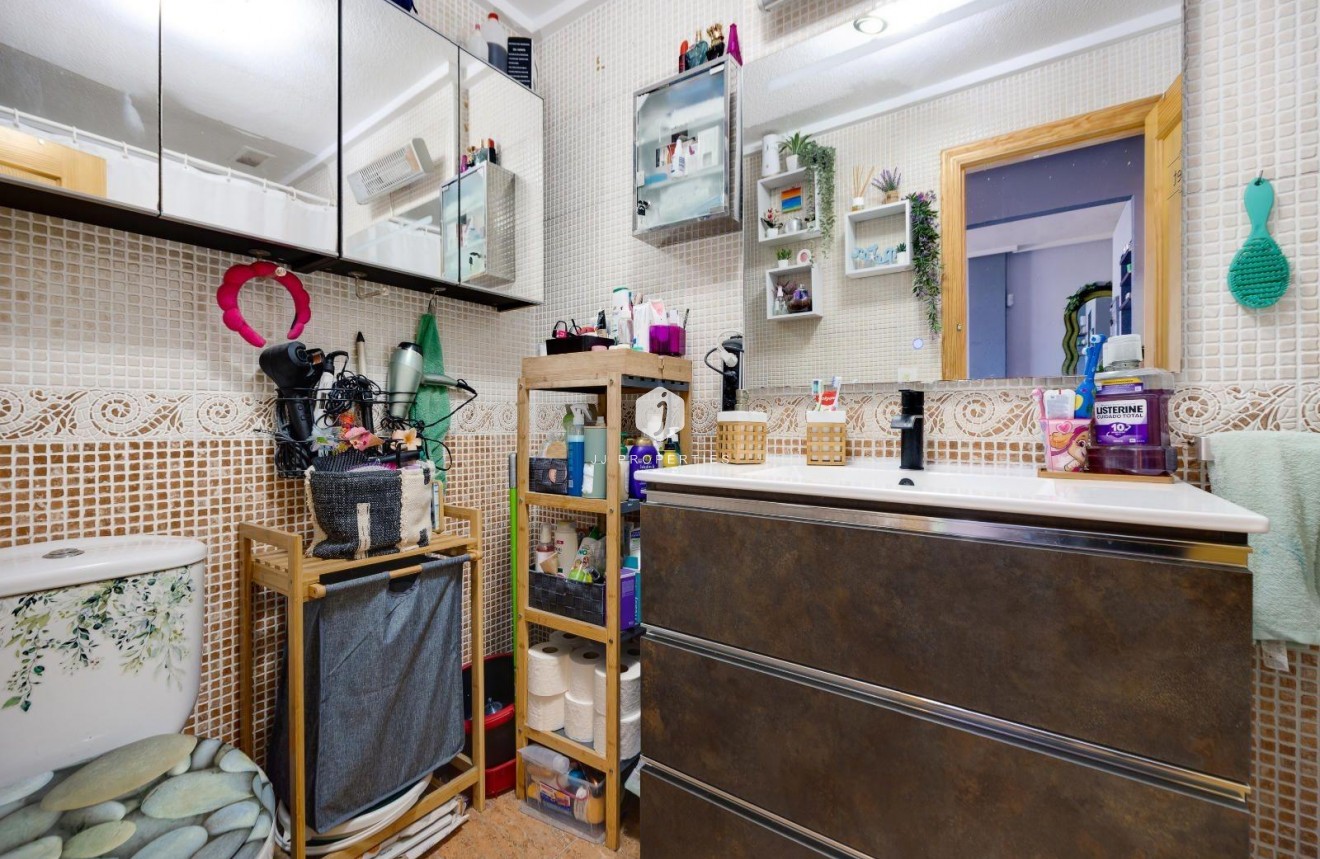 Aus zweiter Hand - Wohnung -
Torrevieja - Centro