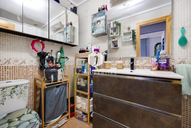 Aus zweiter Hand - Wohnung -
Torrevieja - Centro