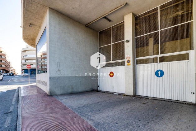 Aus zweiter Hand - Wohnung -
Torrevieja - Centro