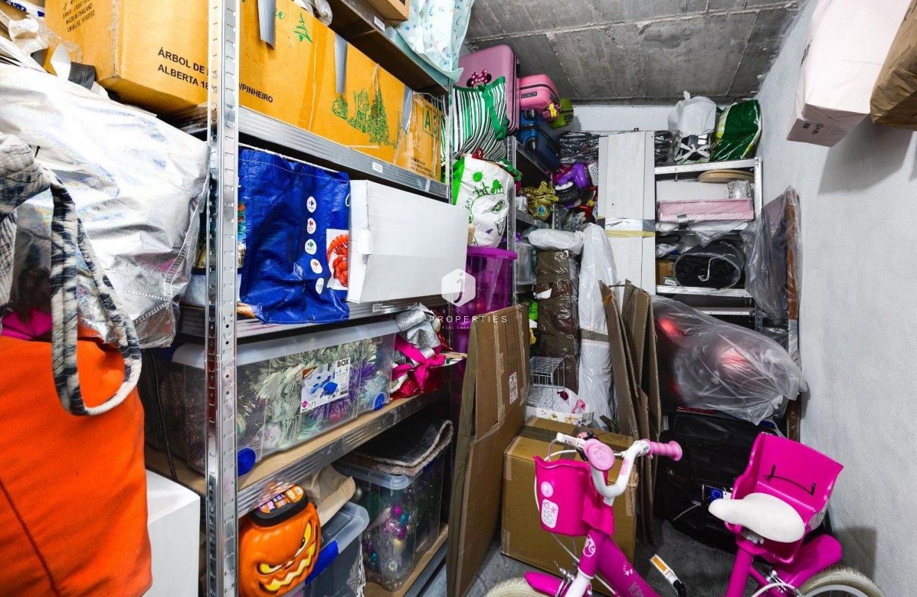 Aus zweiter Hand - Wohnung -
Torrevieja - Centro