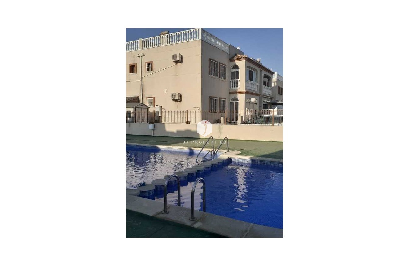 Resale - Apartment / flat -
Daya Vieja - Costa Blanca