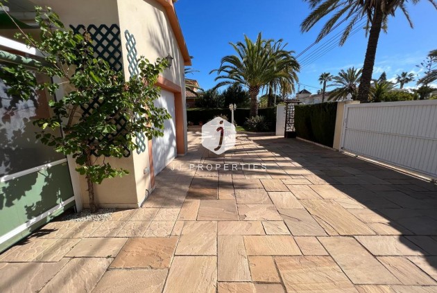 Resale - Villa -
Cabo Roig - Costa Blanca