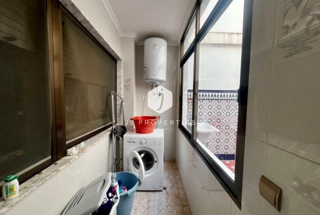 Resale - Apartment / flat -
Rojales