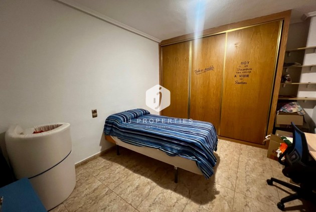 Resale - Apartment / flat -
Rojales