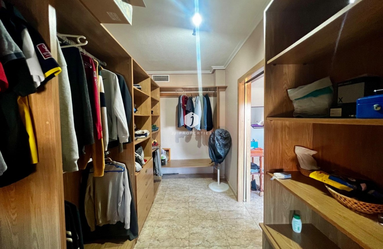 Resale - Apartment / flat -
Rojales