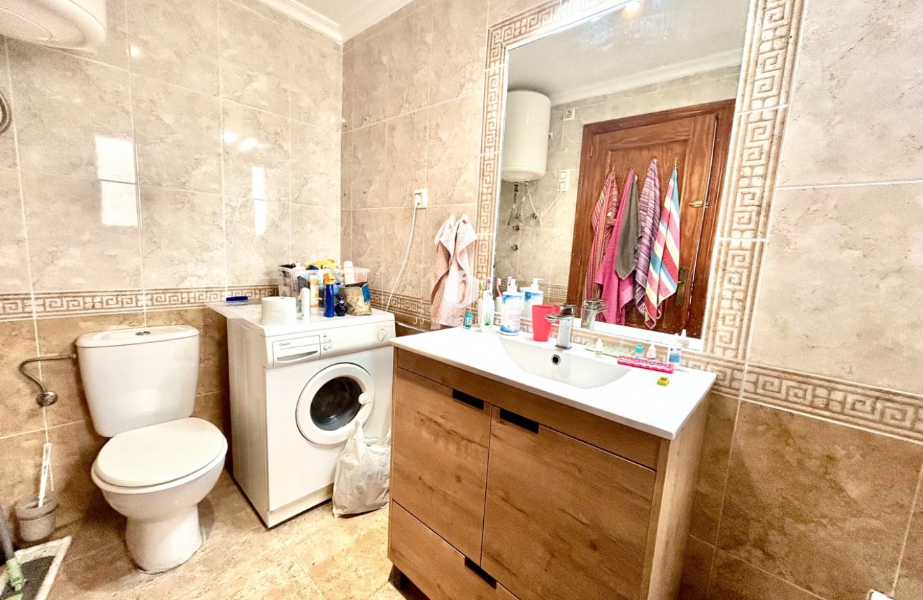 Resale - Apartment / flat -
Cabo Roig - Costa Blanca