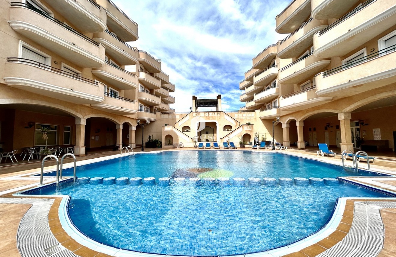 Resale - Apartment / flat -
Cabo Roig - Costa Blanca