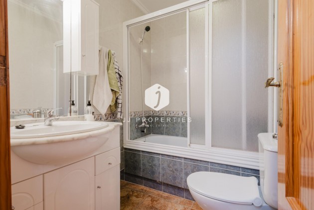 Resale - Apartment / flat -
Torrevieja - Costa Blanca