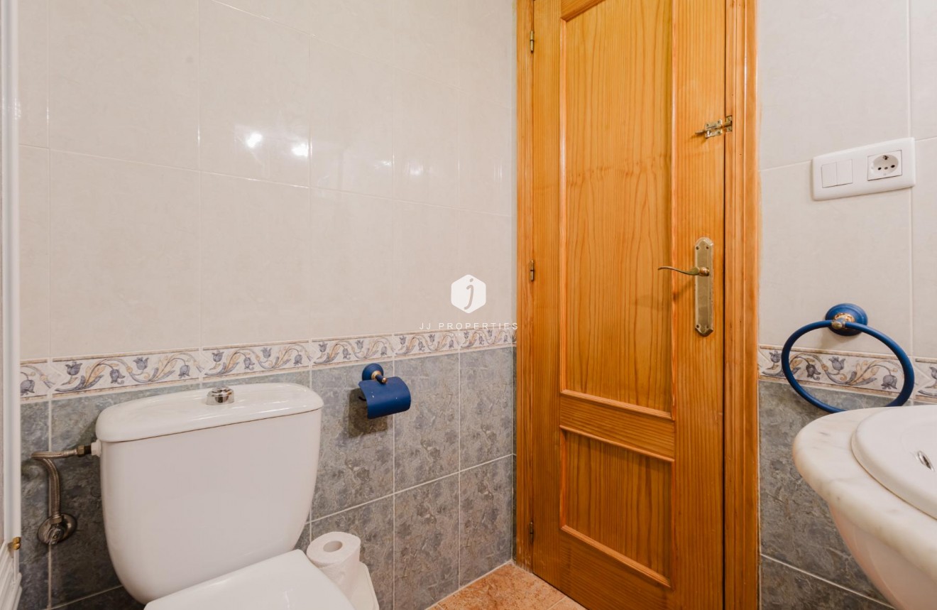 Resale - Apartment / flat -
Torrevieja - Costa Blanca