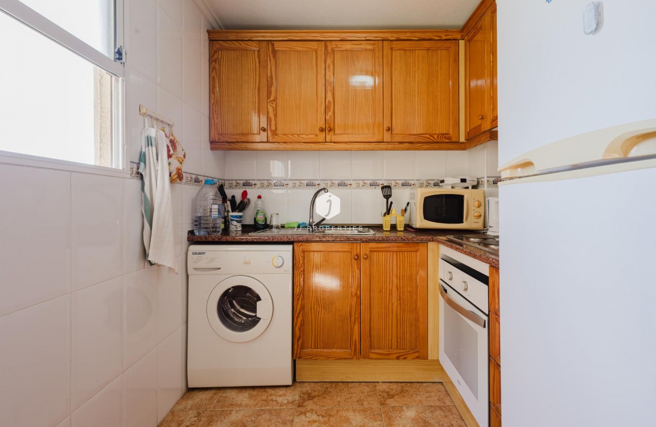 Resale - Apartment / flat -
Torrevieja - Costa Blanca