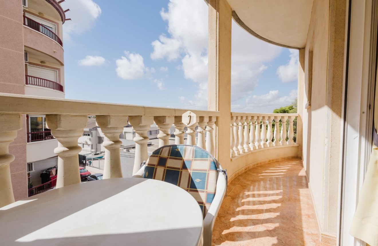 Resale - Apartment / flat -
Torrevieja - Costa Blanca