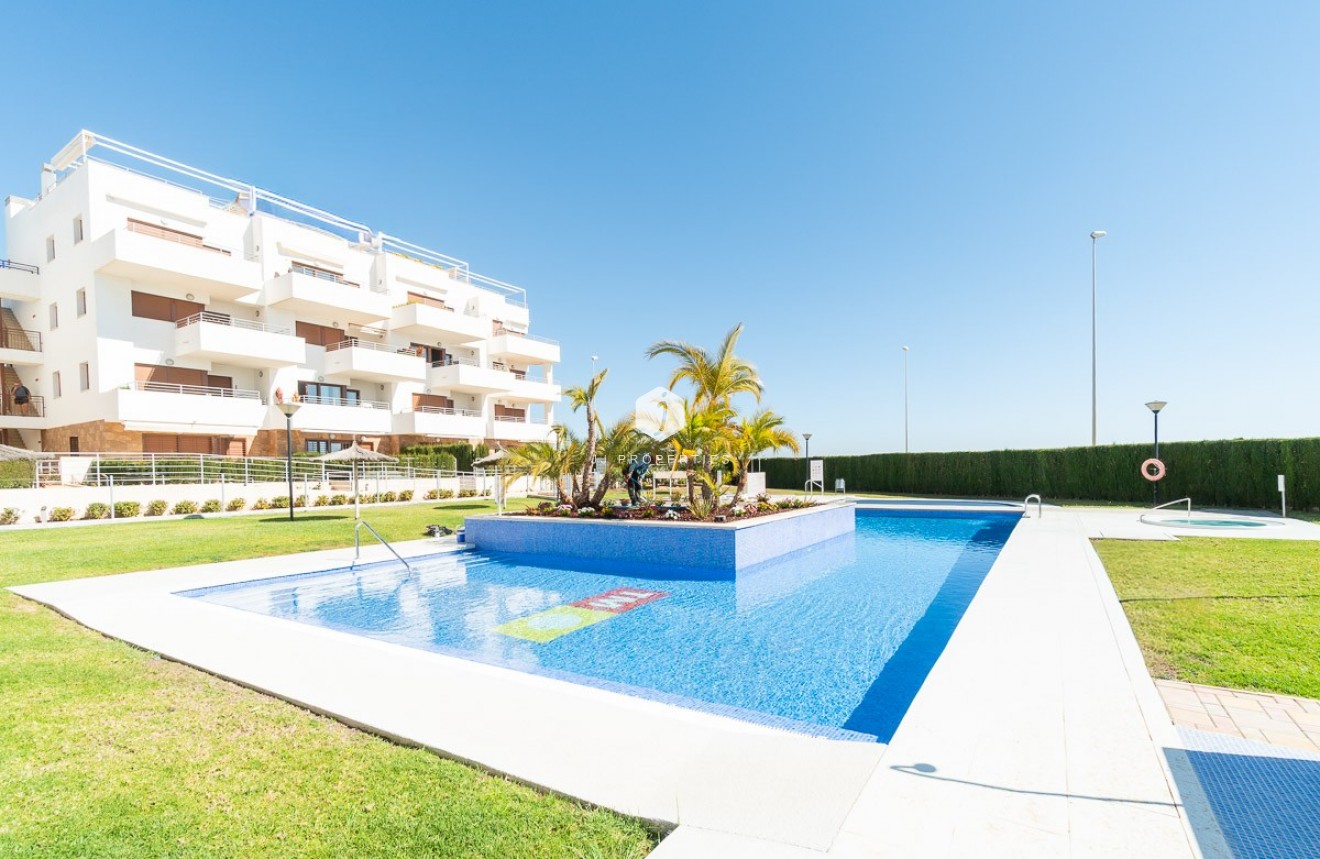Resale - Apartment / flat -
Orihuela Costa - Costa Blanca