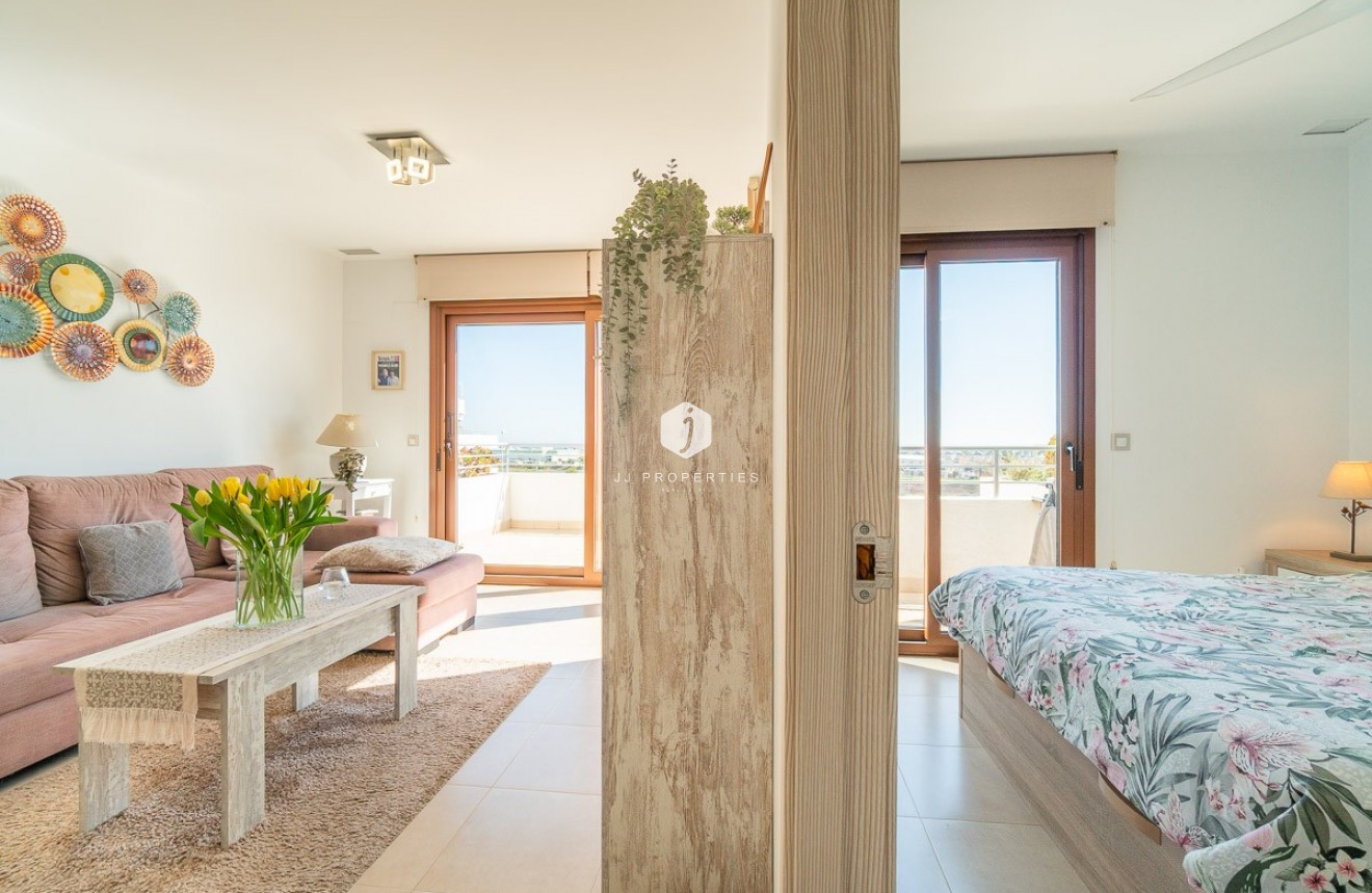 Resale - Apartment / flat -
Orihuela Costa - Costa Blanca