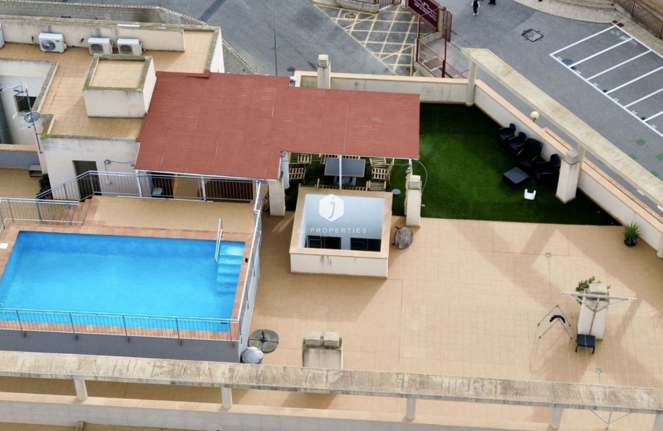 Resale - Apartment / flat -
San Miguel de Salinas - Inland