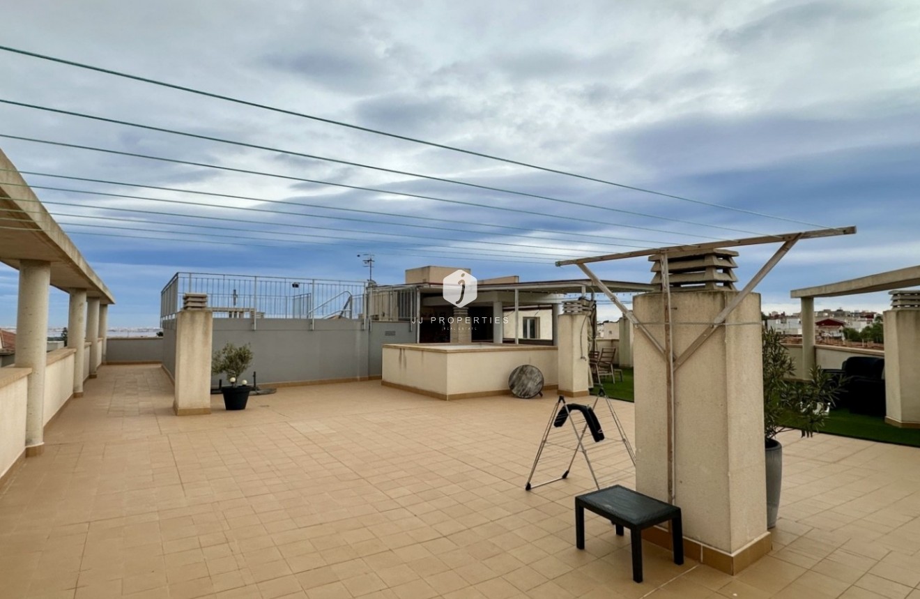 Resale - Apartment / flat -
San Miguel de Salinas - Inland