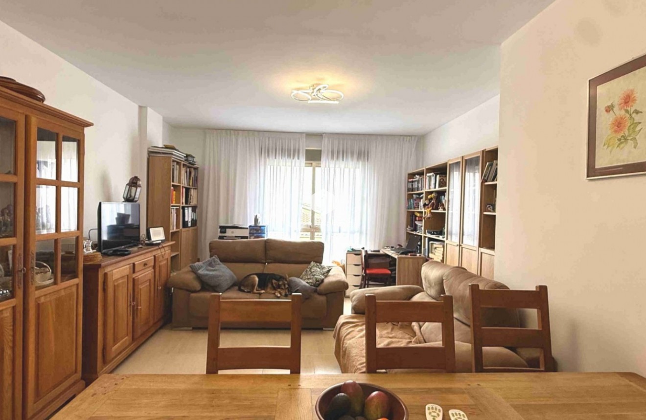 Resale - Apartment / flat -
San Miguel de Salinas - Inland