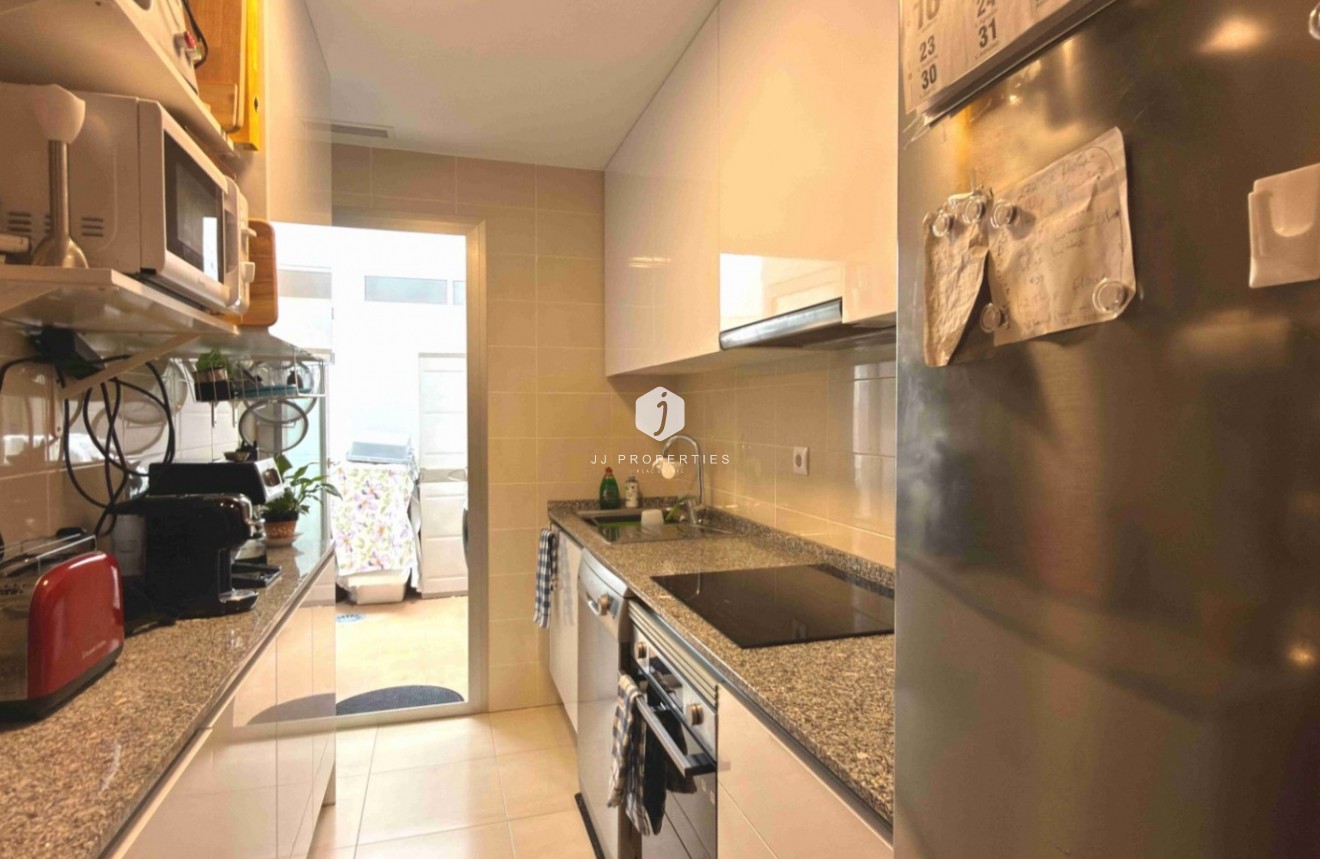 Resale - Apartment / flat -
San Miguel de Salinas - Inland