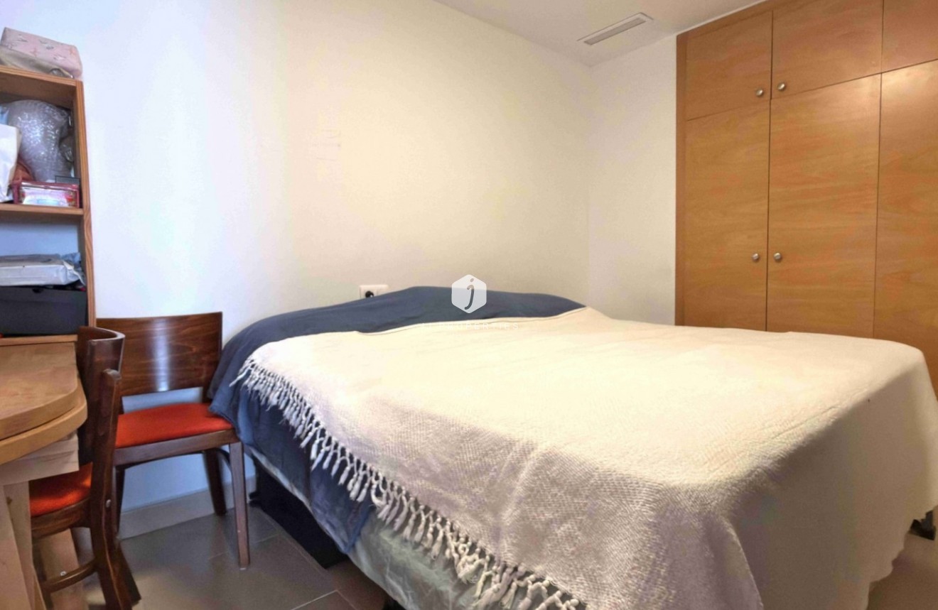 Resale - Apartment / flat -
San Miguel de Salinas - Inland