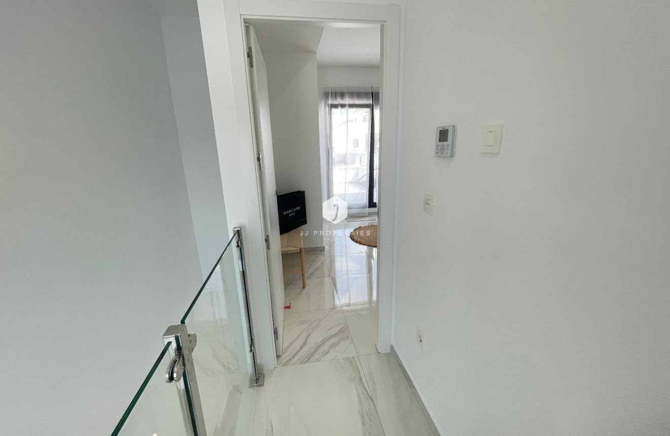 Resale - Villa -
Benijofar - Costa Blanca