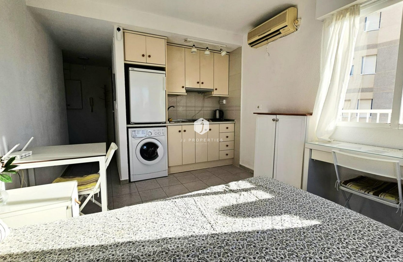 Resale - Apartment / flat -
Torrevieja - Torreblanca